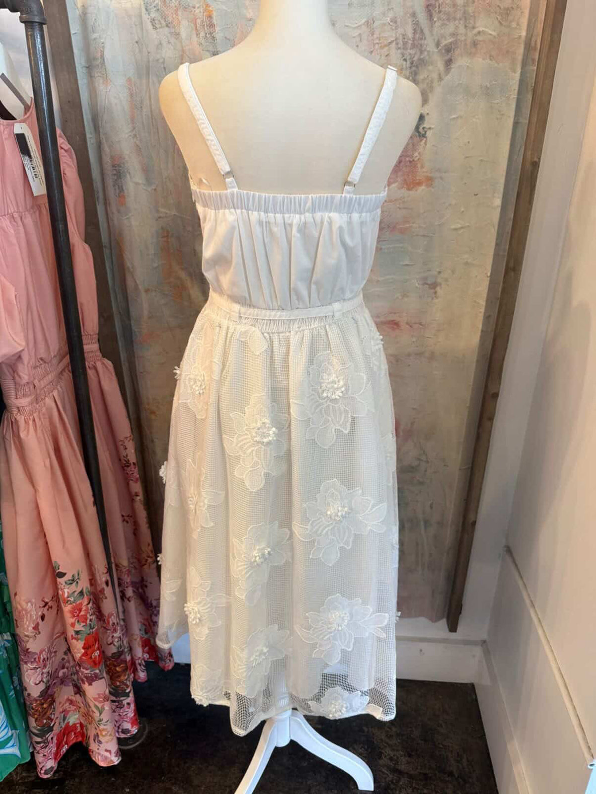 Floral Mesh Texture Embroidery Midi Dress