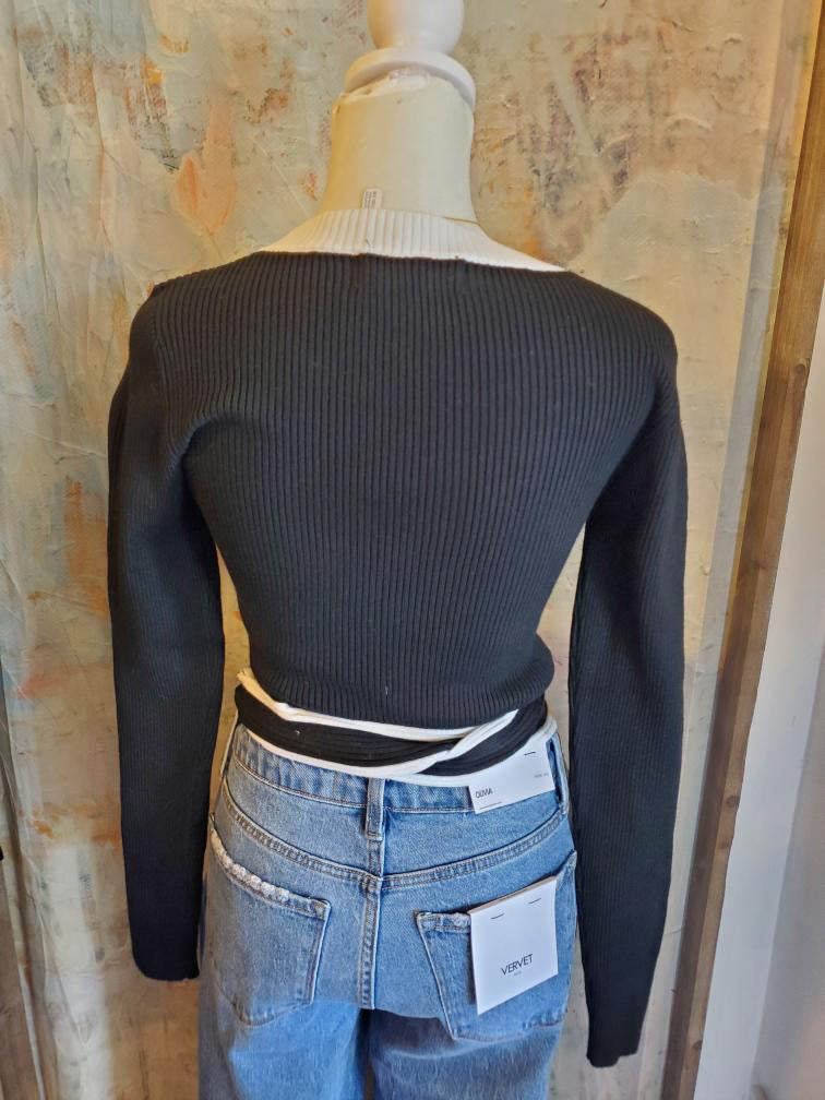 Long Sleeve Cropped Sweater Top