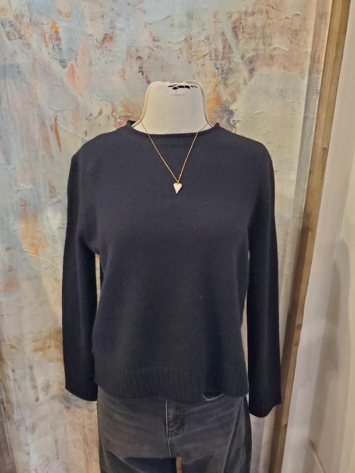 Soft Crew Neck Sweater Top